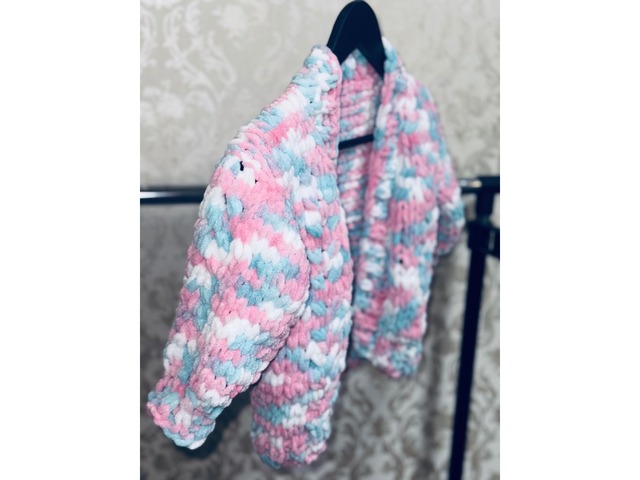 Кардиган ручної робити для дівчинки 2-3 роки