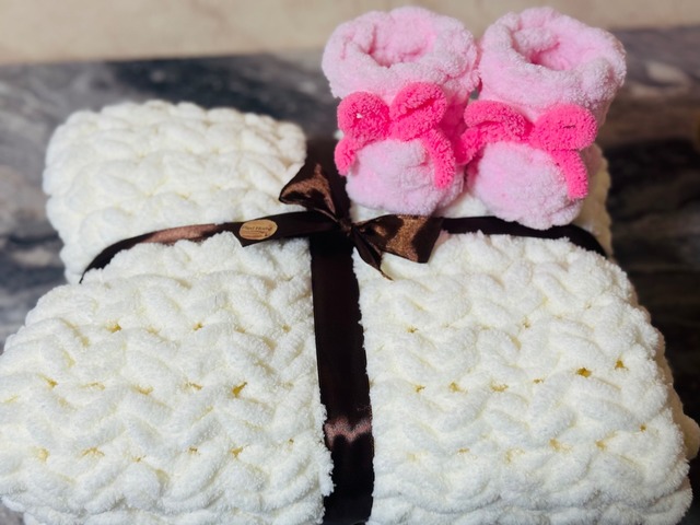 Пінетки ручної роботи можливі інші кольори під замовлення