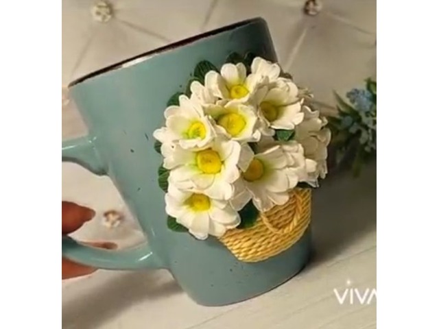 Чашка з декором із полімерної глини