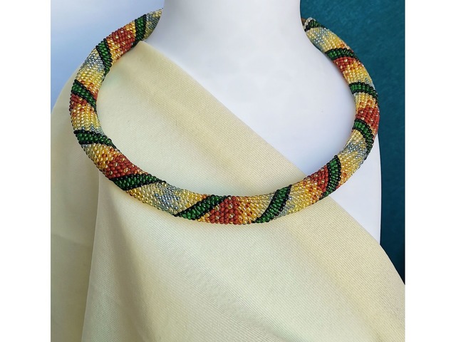 Прикраса із бісеру кольє-джгут "Чарівний ліс"