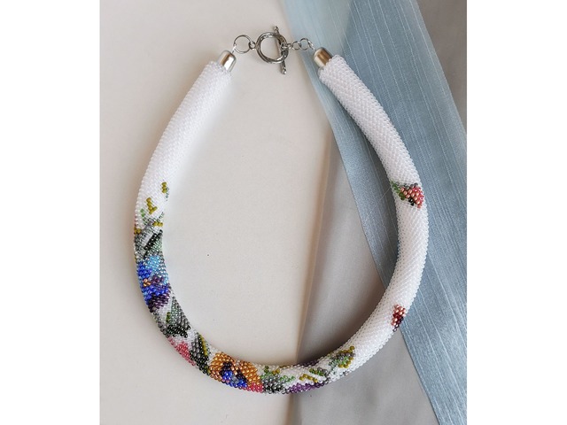 Прикраса із бісеру кольє-джгут "Польовий букет"