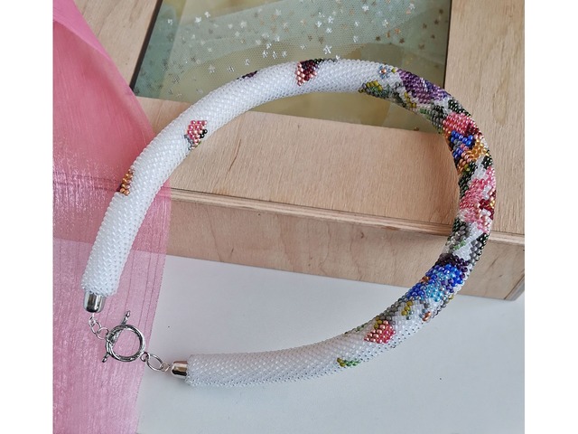 Прикраса із бісеру кольє-джгут "Польовий букет"