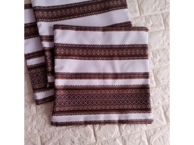 Декоративна наволочка "Віолетта" 40×40 см в українському стилі