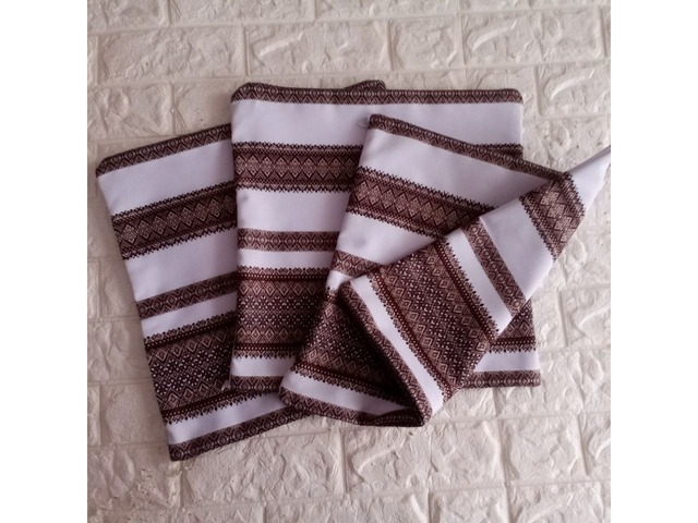 Декоративна наволочка "Віолетта" 40×40 см в українському стилі