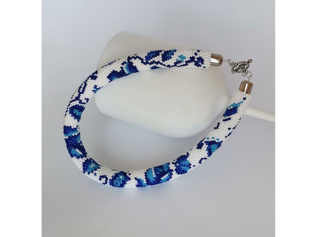Прикраса із бісеру кольє-джгут "Морозна квітка"