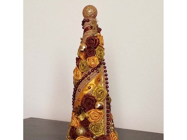 Міні новорічна ялинка в стилі бохо