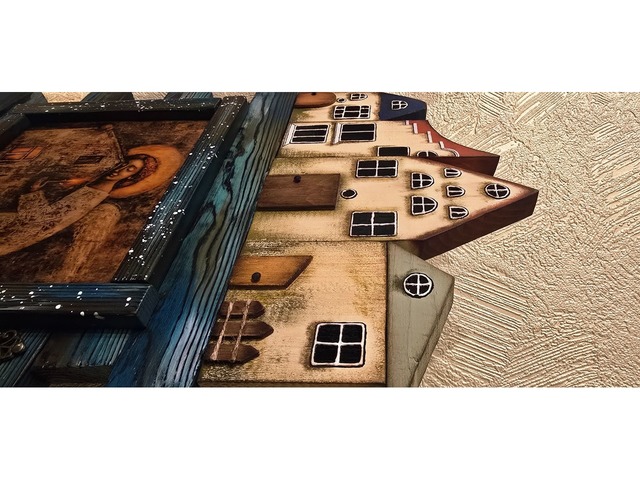 Ключниця з будиночками