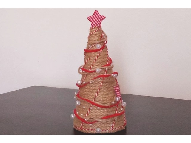 Міні новорічна ялинка – сувенір та декор