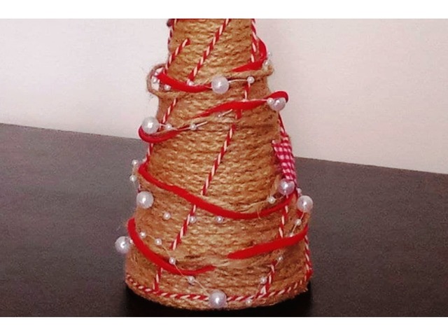 Міні новорічна ялинка – сувенір та декор