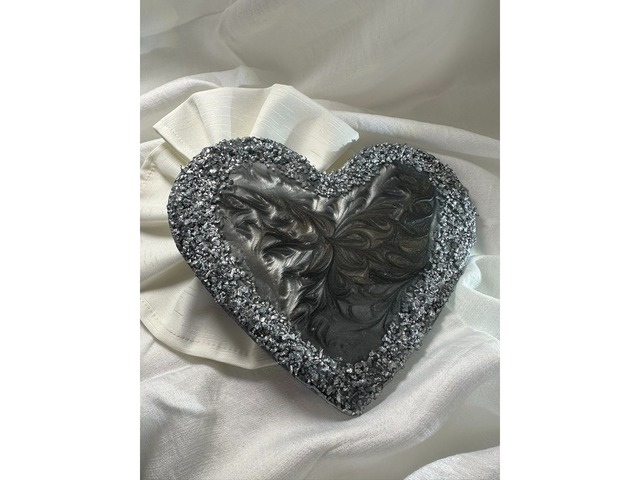 Декоративна підставка *Серце* з епоксидної смоли для прикрас, свічок.