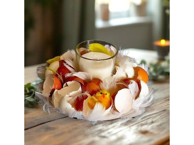 Великодній підсвічник ручної роботи з яєчної шкаралупи та декором, діаметр 20 см