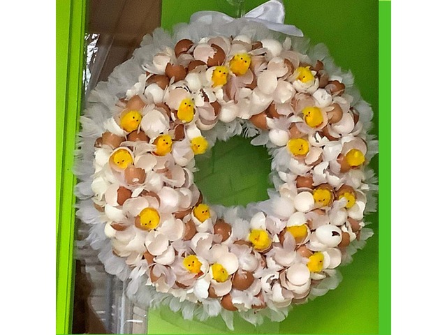 Пасхальний вінок на двері – оригінальний подарунок до Великодня