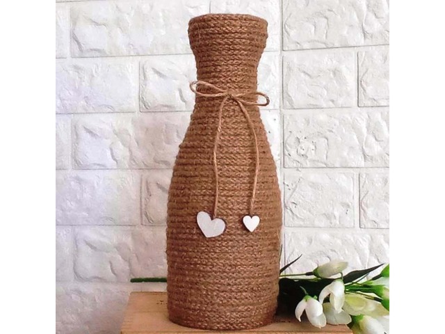 Декоративна ваза з пляшки – рустикальний декор у стилі шеббі шик