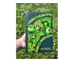 Блокнот з авторським розписом палітурки у стилі петриківського розпису