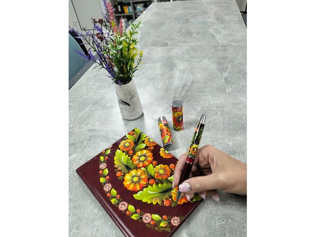 Набір "Тепло думок". Авторський розпис палітурки блокноту і ручки з футляром