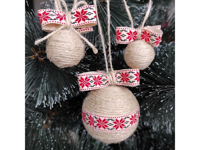 Ялинкові іграшки Набір ялинкових кульок в українському стилі