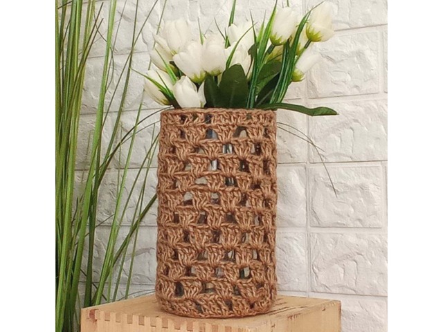 Оригінальна ваза в стилі бохо скляна основа з джутовим декором висота 20 см