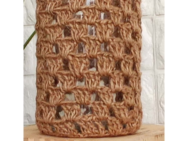 Оригінальна ваза в стилі бохо скляна основа з джутовим декором висота 20 см