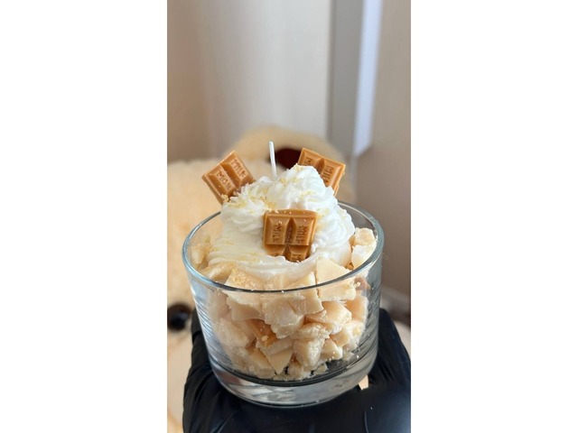 Свічка карамельно шоколадний десерт