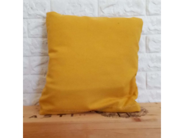 Декоративна подушка гірчичного кольору з в’язаним узором, 40х40 см