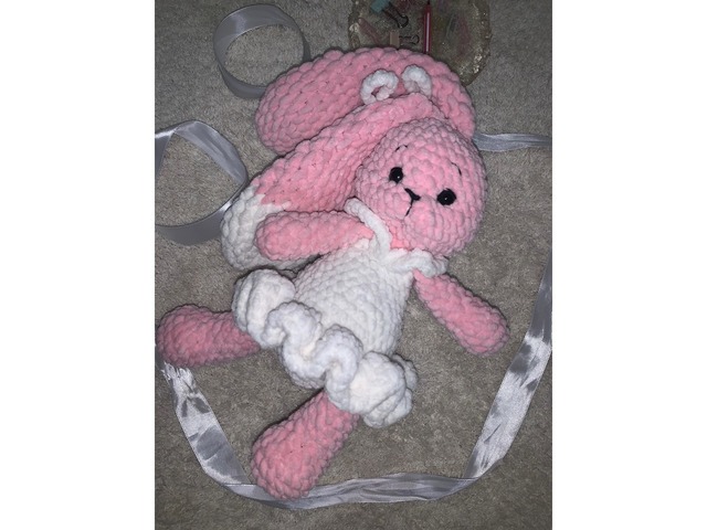 Плюшевий зайчик