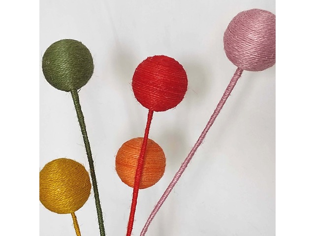 Декоративні кулі на довгій ніжці для високих ваз