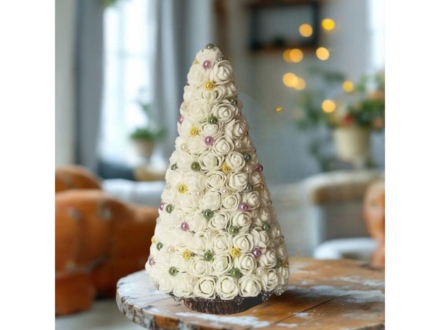 Новорічна сувенірна ялинка ручної роботи, 16 см