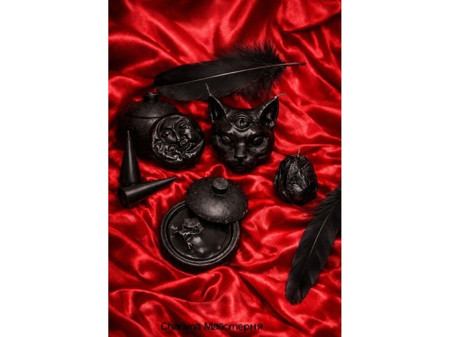 Вишукані інтер’єрні ароматичні свічі Dark Мagic Еsthetic