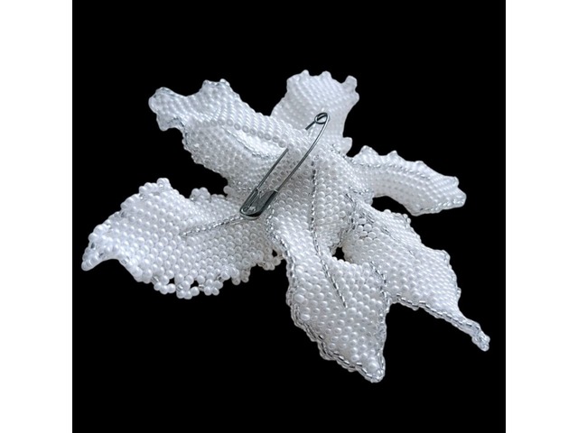 Брошка орхідея