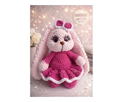 Зайка із плюша