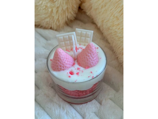 Аромасвічка-десерт ручної роботи «Morning Berry»