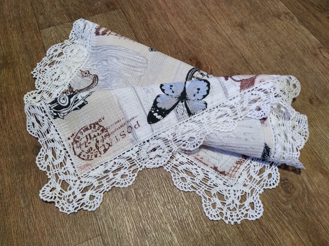 Полотенце вафельное ажурное , ручной работы