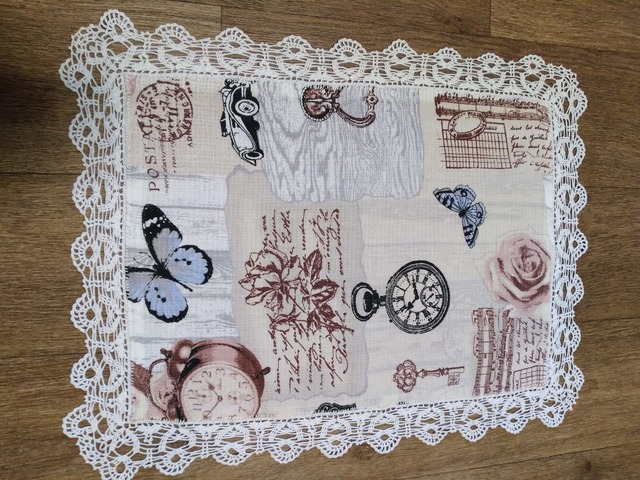 Полотенце вафельное ажурное , ручной работы