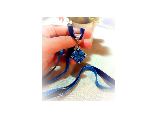 Підвіс Алатир Оберіг.Мікровишивка.