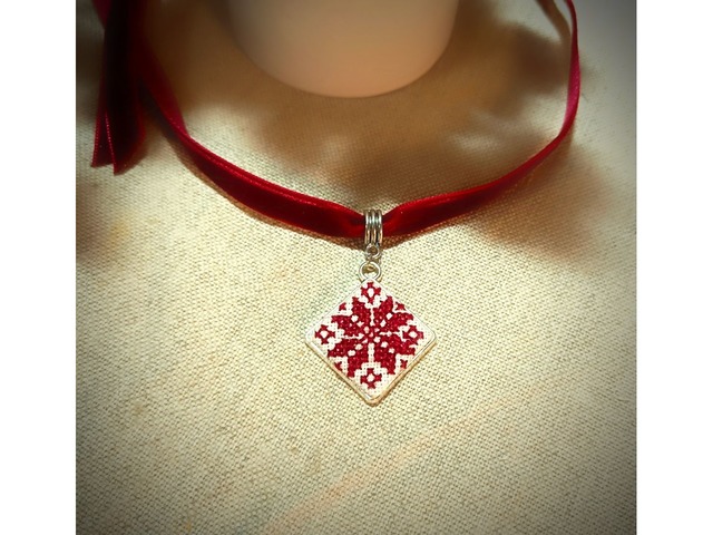 Підвіс Алатир Оберіг. Чокер . Мікровишивка.