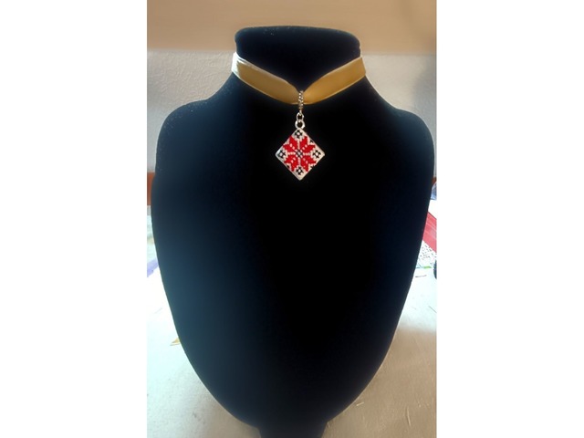 Підвіс Алатир Оберіг. Чокер . Мікровишивка.