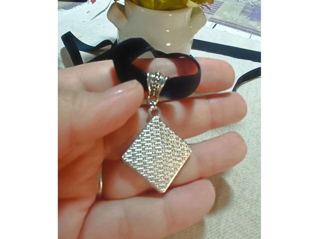 Підвіс Алатир Оберіг. Чокер . Мікровишивка.