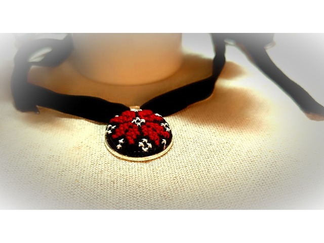 Підвіс Алатир Оберіг. Чокер . Мікровишивка.