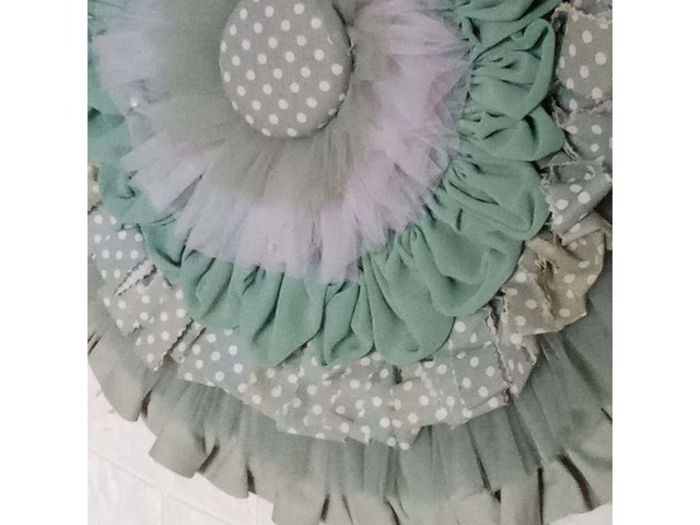 Круглий настінний декор у кольорі шалфей, діаметр 60 см