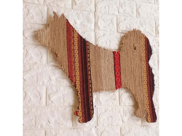 Собачка — настінний декор з джуту в етнічному стилі