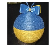 Куля на ялинку в українському стилі — різдвяна декоративна прикраса