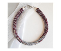 Прикраса із бісеру кольє-джгут 