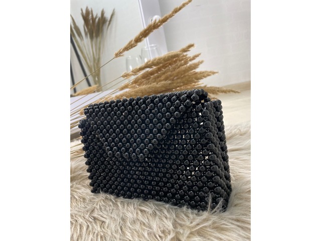 Сумка з перлин,с золотим ланцюжком