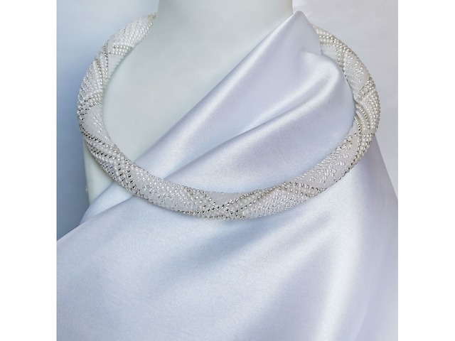 Прикраса із бісеру кольє-джгут "Кришталевий дзвін"