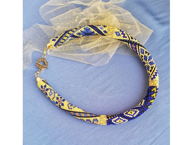 Прикраса із бісеру кольє-джгут "Єднання"