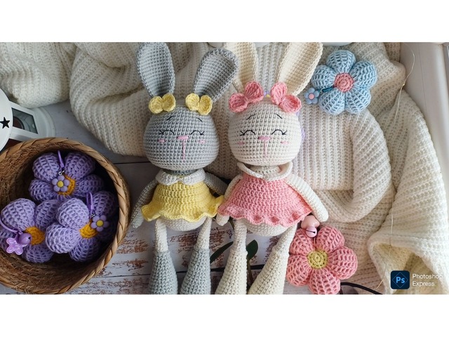 Вязаний зайчик амігурумі