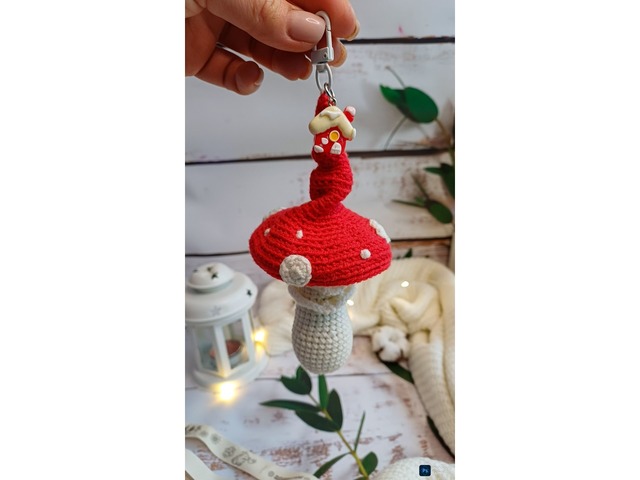 В'язана брелок пвдвіска Мухомор