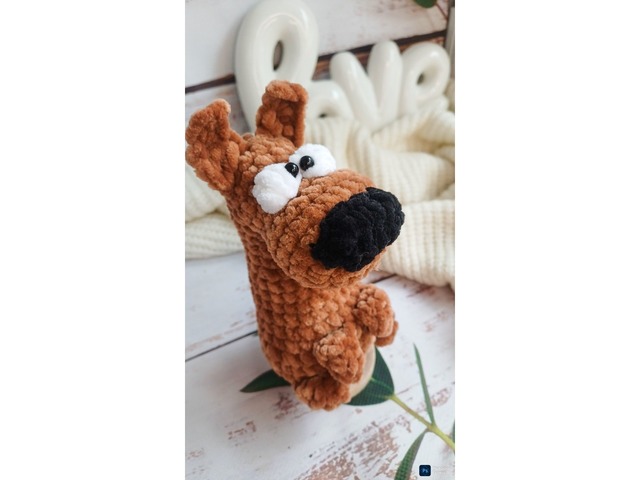 В'язаний песик амігурумі