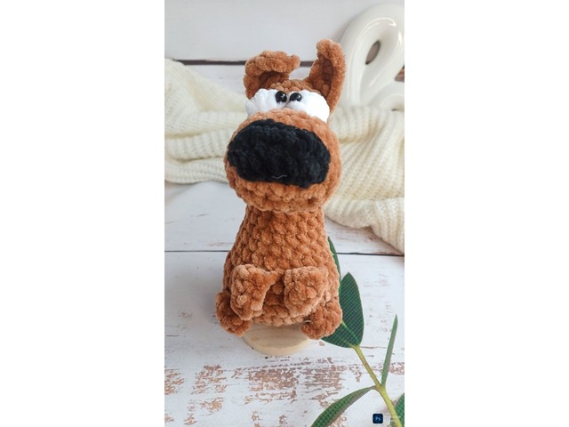 В'язаний песик амігурумі