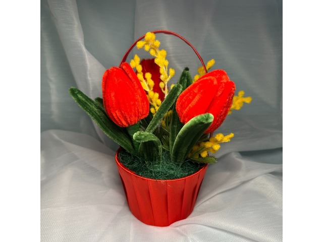 Квіткова композиція з синельного дроту. Подарунок.